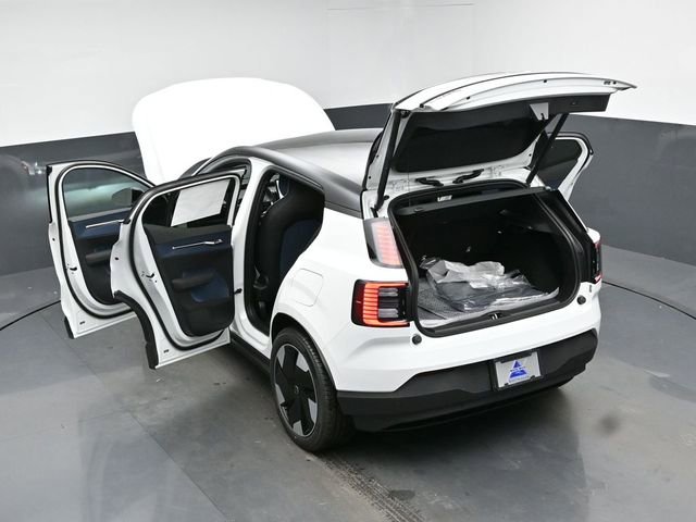 New 2026 Volvo EX30 Plus w/ Climate Package RWD image 37