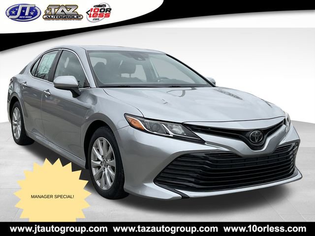Used 2019 Toyota Camry LE image 1