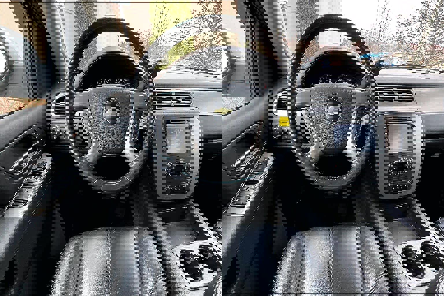 Used 2012 Chevrolet Avalanche LT w/ Suspension Package, Off-Road image 6