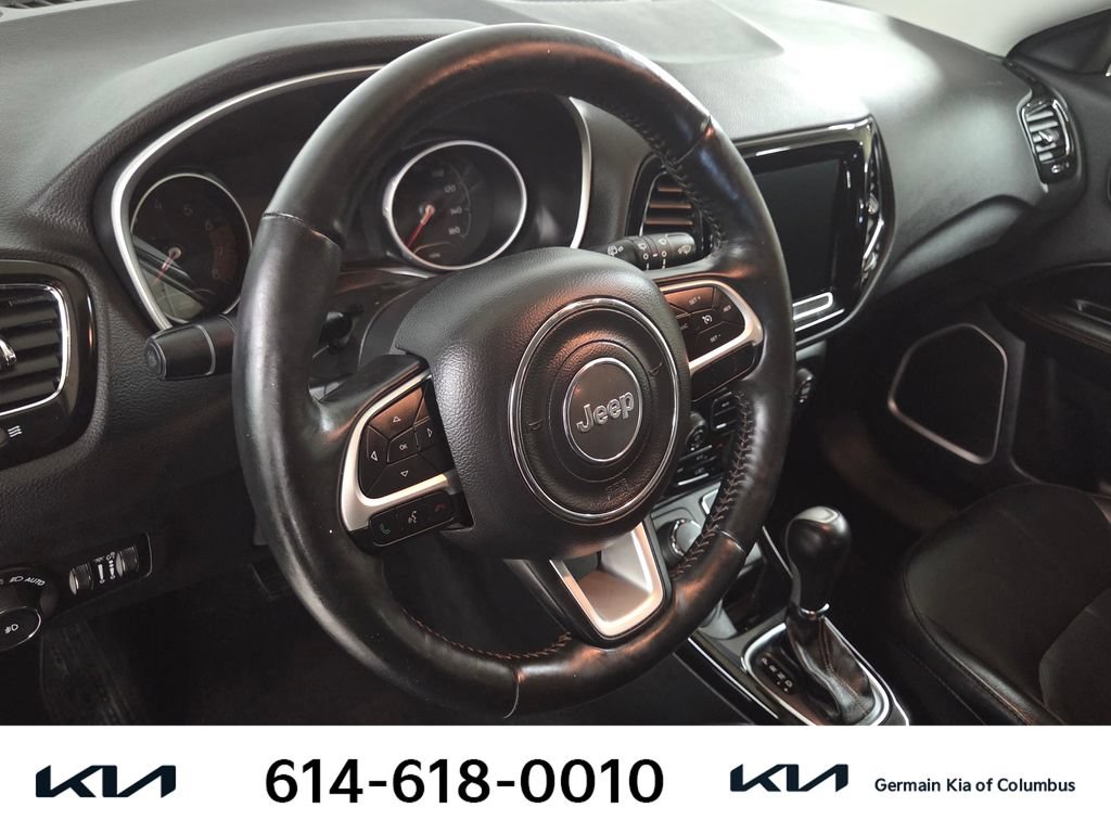 Used 2019 Jeep Compass Limited AWD/4WD image 18