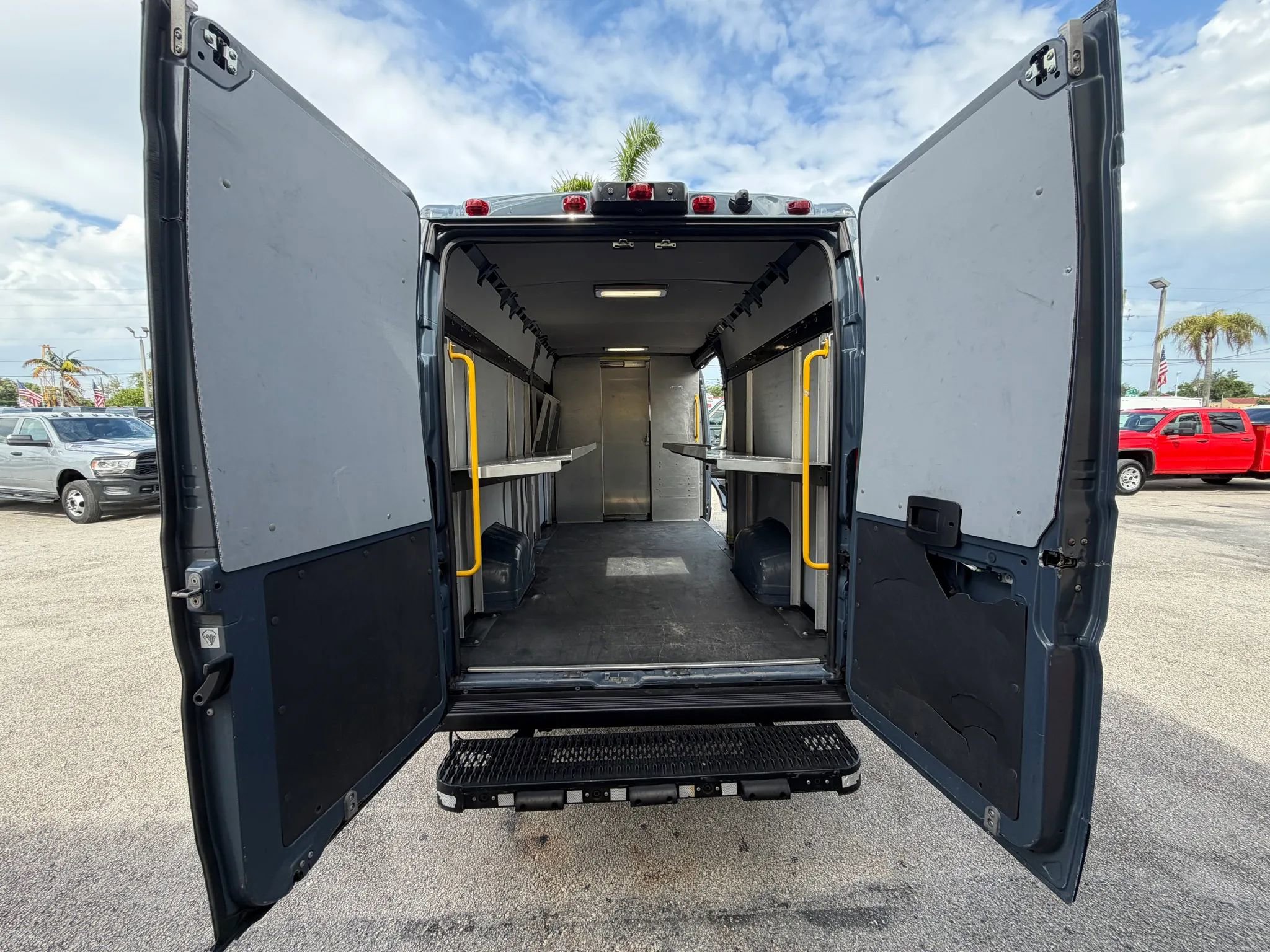Used 2021 RAM ProMaster 3500 FWD image 6