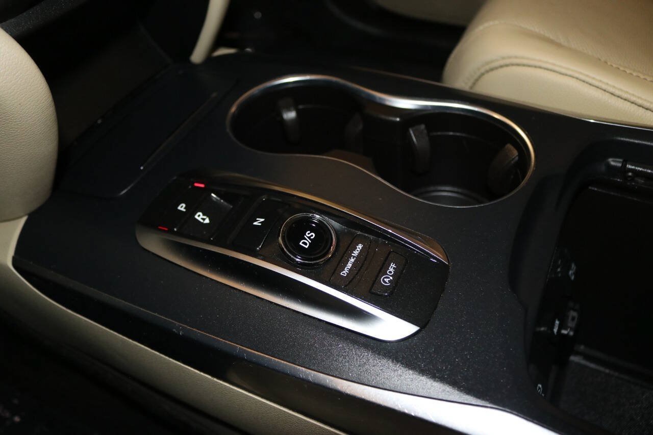 Used 2020 Acura MDX w/ Technology Package AWD/4WD image 32