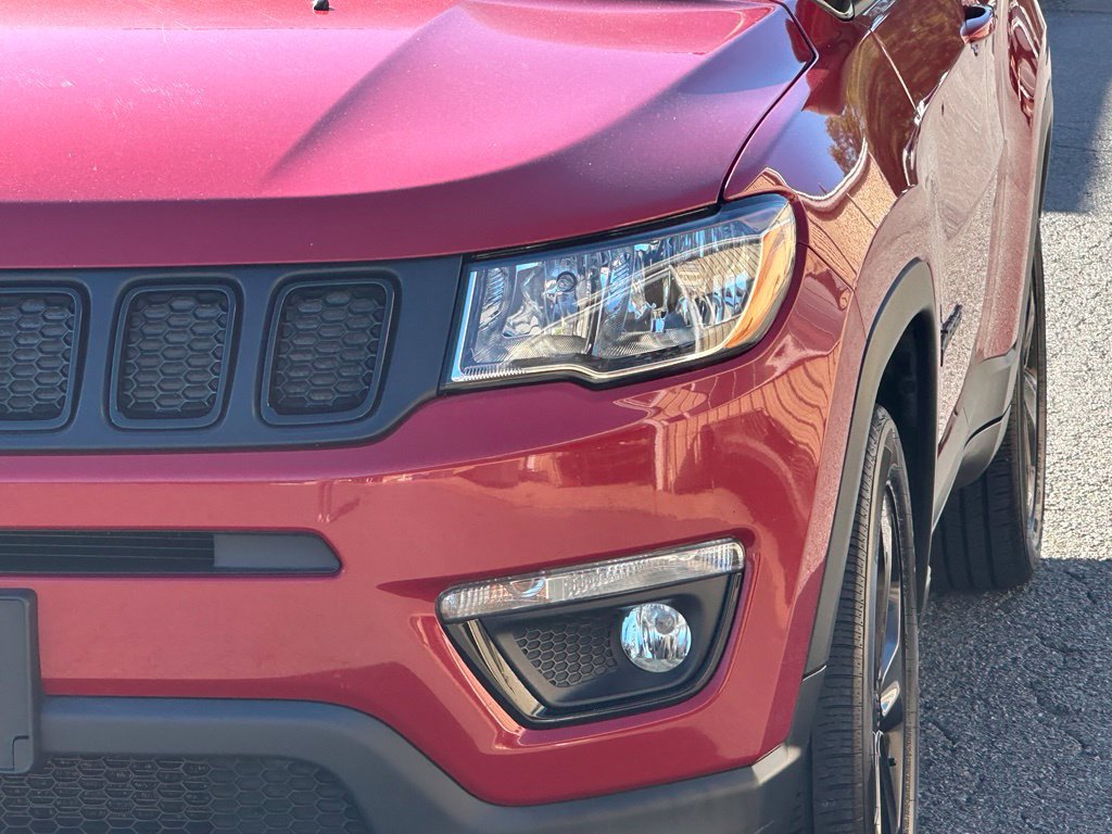 Used 2019 Jeep Compass Latitude FWD image 44