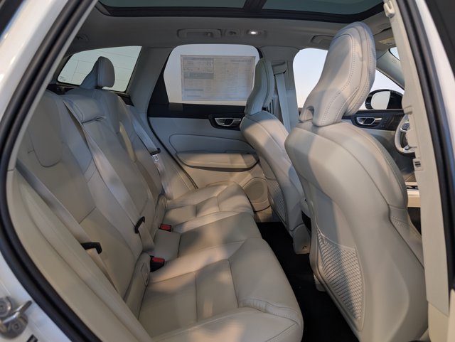Used 2026 Volvo XC90 B6 Plus w/ Protection Package Premier AWD/4WD image 28