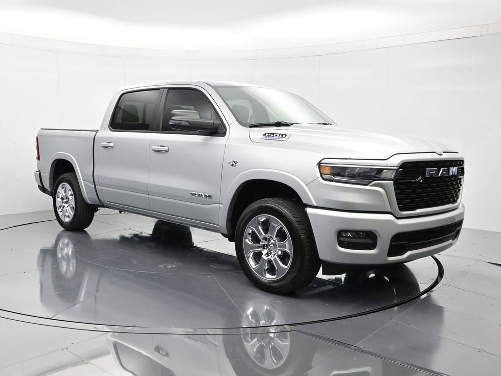 New 2026 RAM 1500 4x4 Crew Cab image 3