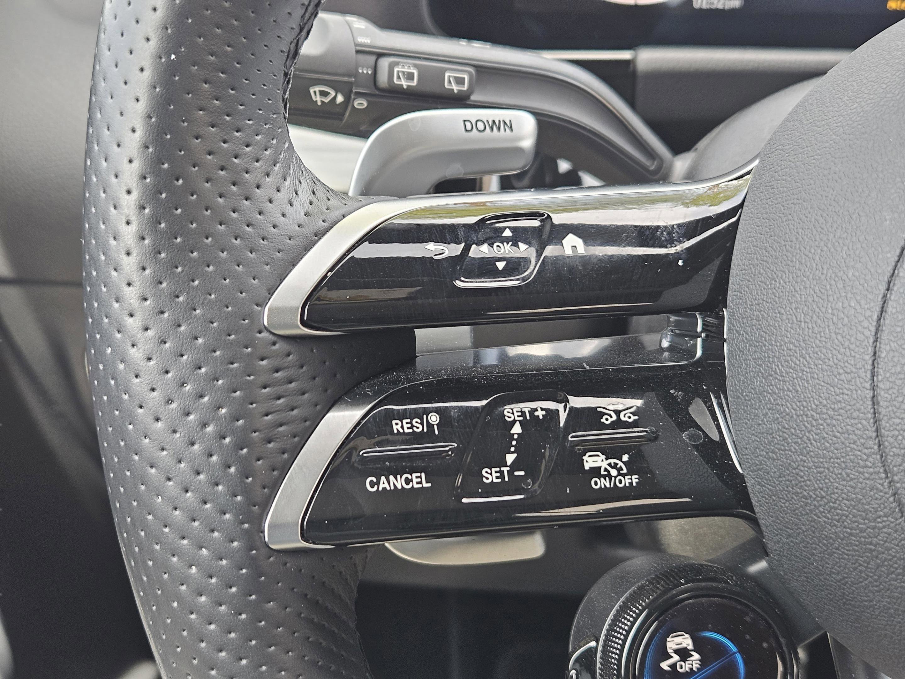 Certified 2024 Mercedes-Benz GLA 35 AMG 4MATIC image 28