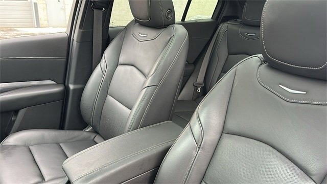 Used 2024 Cadillac XT4 Premium Luxury image 28