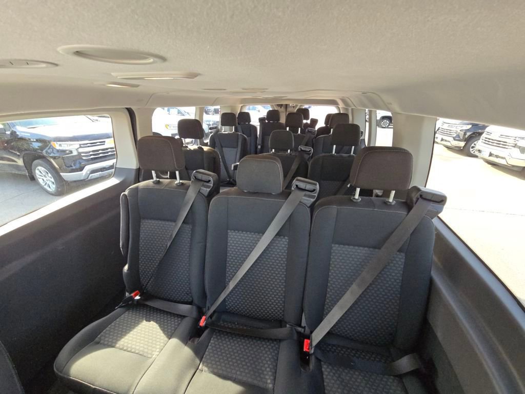 Used 2023 Ford Transit 350 XLT image 30