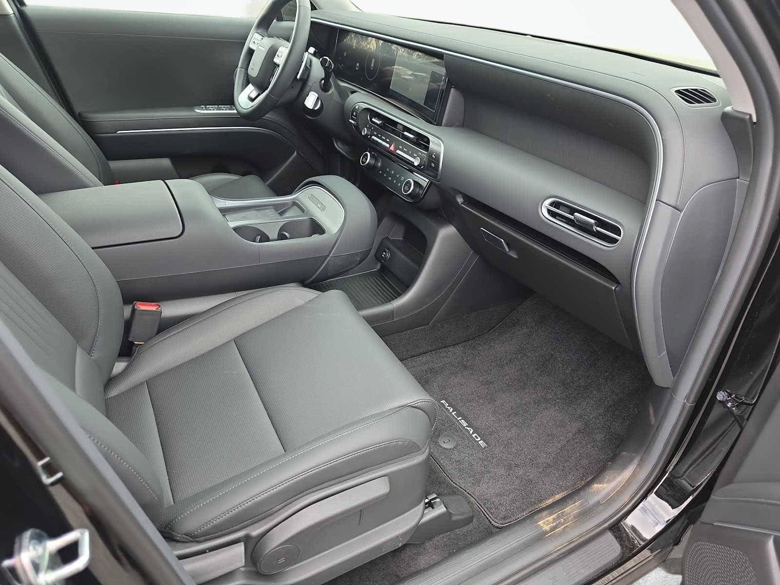 Certified 2026 Hyundai Palisade SEL FWD image 64