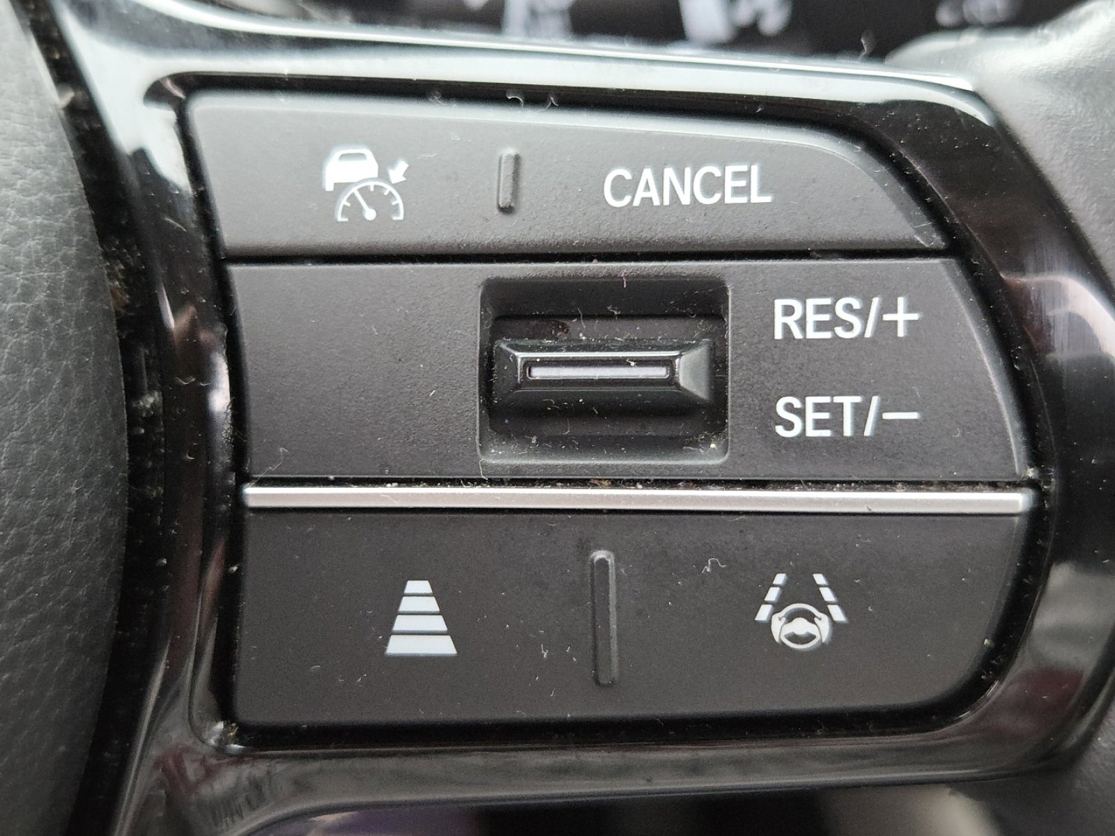 Certified 2024 Honda HR-V EX-L image 31