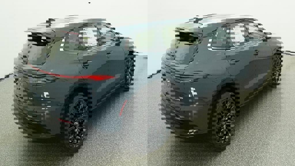 New 2026 Toyota Crown Signia AWD/4WD image 9