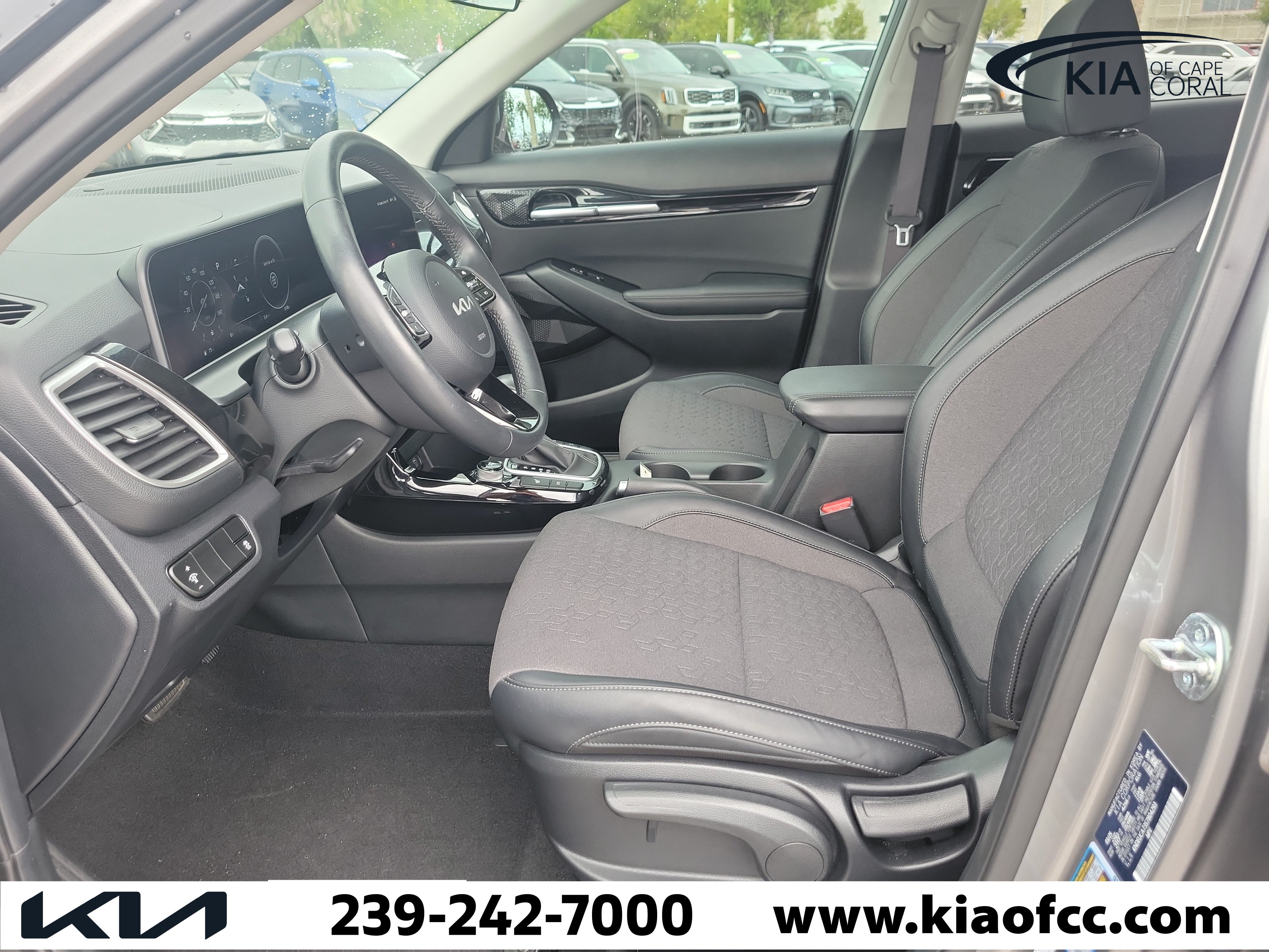Certified 2025 Kia Seltos X-Line AWD/4WD image 20