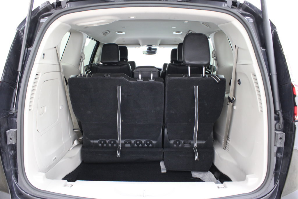 Used 2024 Chrysler Pacifica Limited FWD image 31