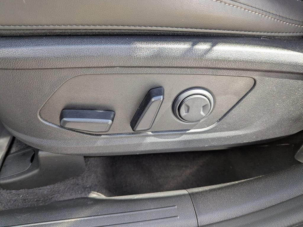 Used 2025 Kia Sorento S w/ Panoramic Sunroof Package image 17