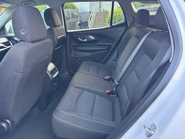 Used 2024 GMC Terrain SLE AWD/4WD image 18