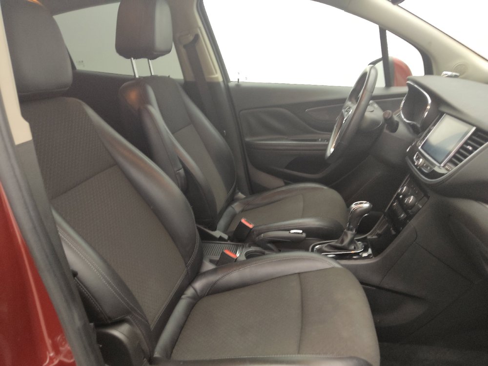 Used 2021 Buick Encore Preferred w/ Safety Package FWD image 21