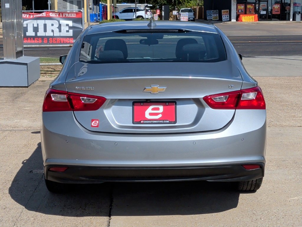 Used 2025 Chevrolet Malibu LT FWD image 7