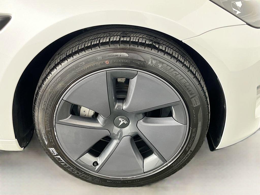 Used 2023 Tesla Model 3 Standard Range image 36