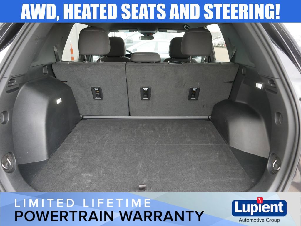 Used 2025 Chevrolet Equinox LT AWD/4WD image 10