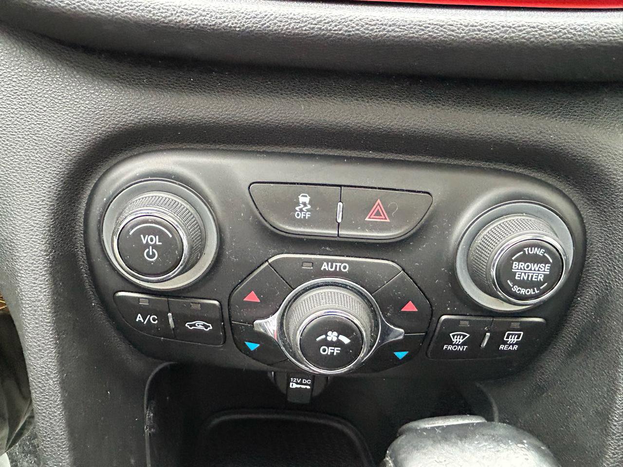 Used 2015 Dodge Dart GT w/ Sun/Sound Group FWD image 27