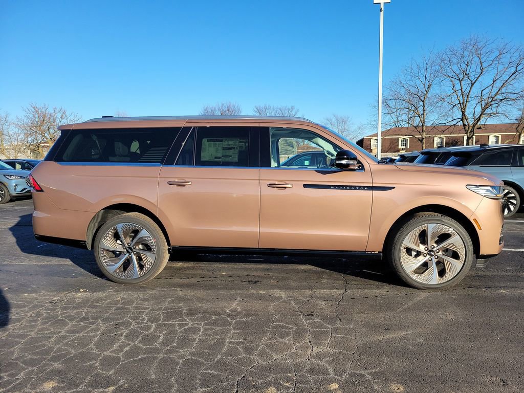New 2026 Lincoln Navigator L Black Label image 3