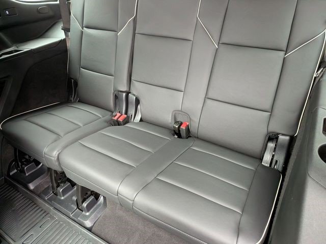 Certified 2024 Cadillac Escalade Sport w/ LPO, ONYX Package AWD/4WD image 24