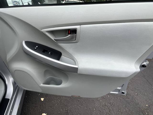Used 2014 Toyota Prius Two FWD image 17