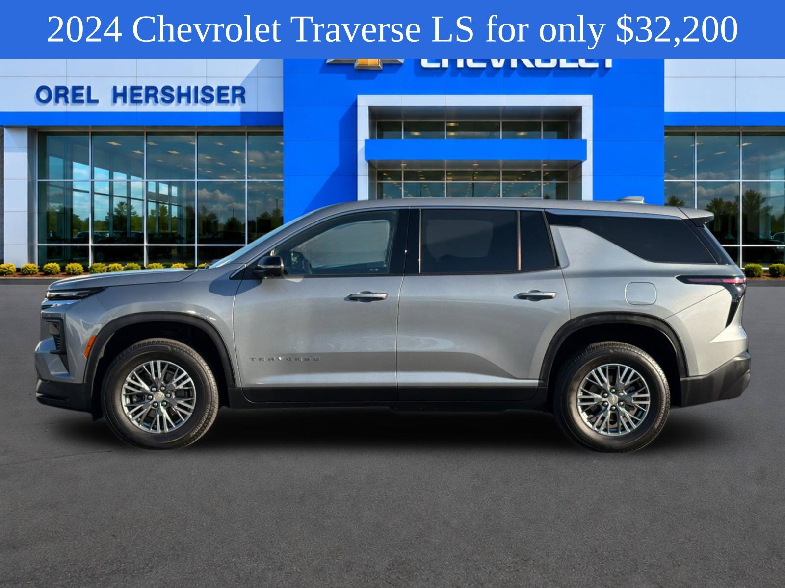 Used 2024 Chevrolet Traverse LS FWD image 8