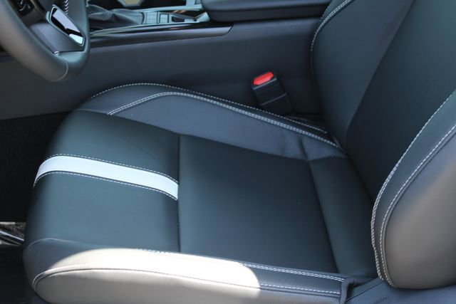 Used 2026 Toyota Camry SE w/ Multimedia Upgrade Package FWD image 30