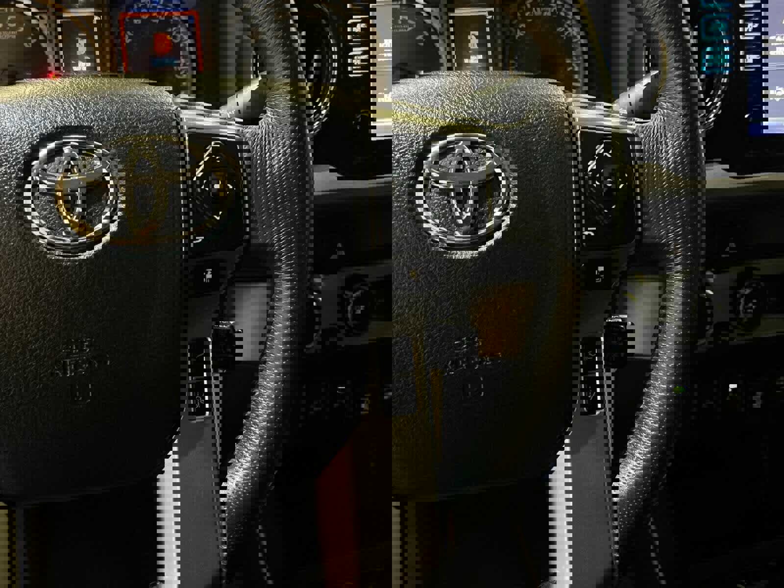 Used 2019 Toyota Tacoma SR5 image 20