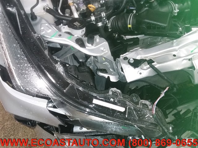 Used 2019 Toyota Prius LE FWD image 19