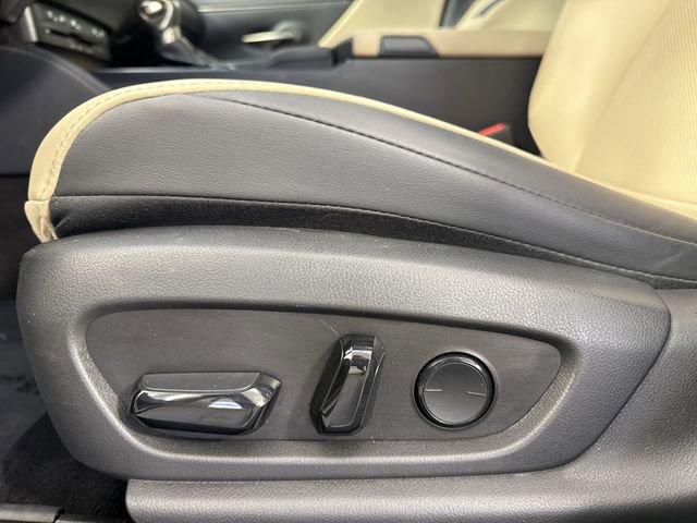 Used 2020 Lexus ES 350 w/ Premium Package image 24