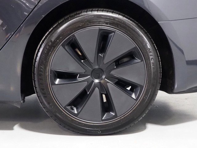 Used 2025 Tesla Model 3 Long Range image 49