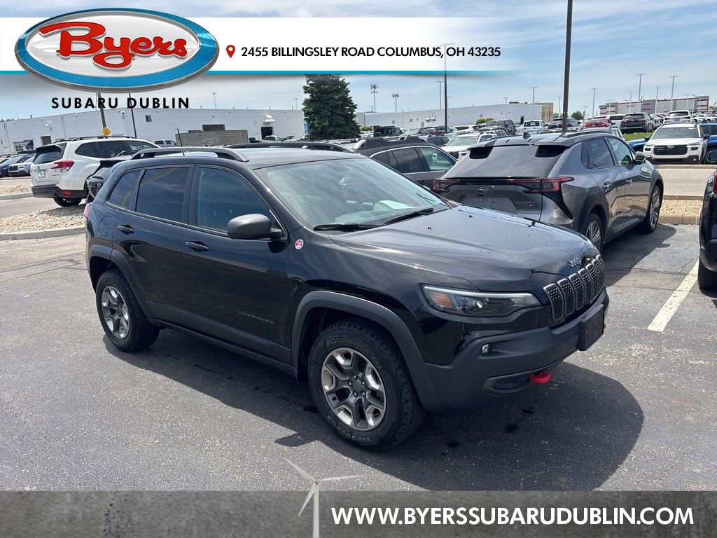 Used 2019 Jeep Cherokee Trailhawk w/ Cold Weather Group AWD/4WD image 1