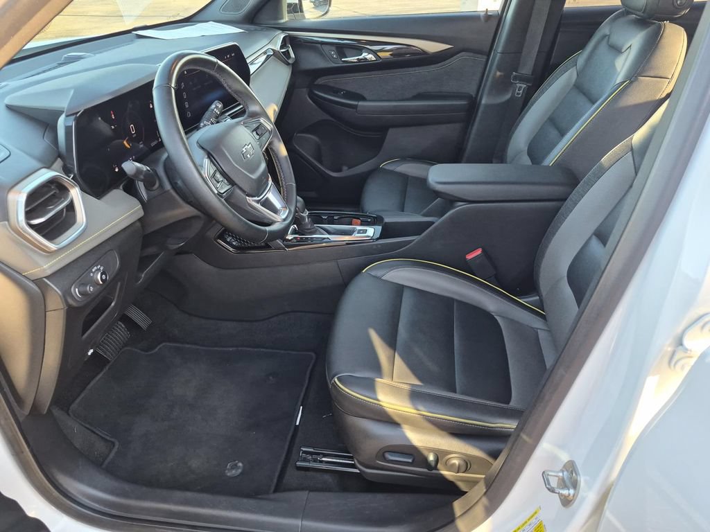 Used 2024 Chevrolet TrailBlazer ACTIV w/ Driver Confidence Package AWD/4WD image 11