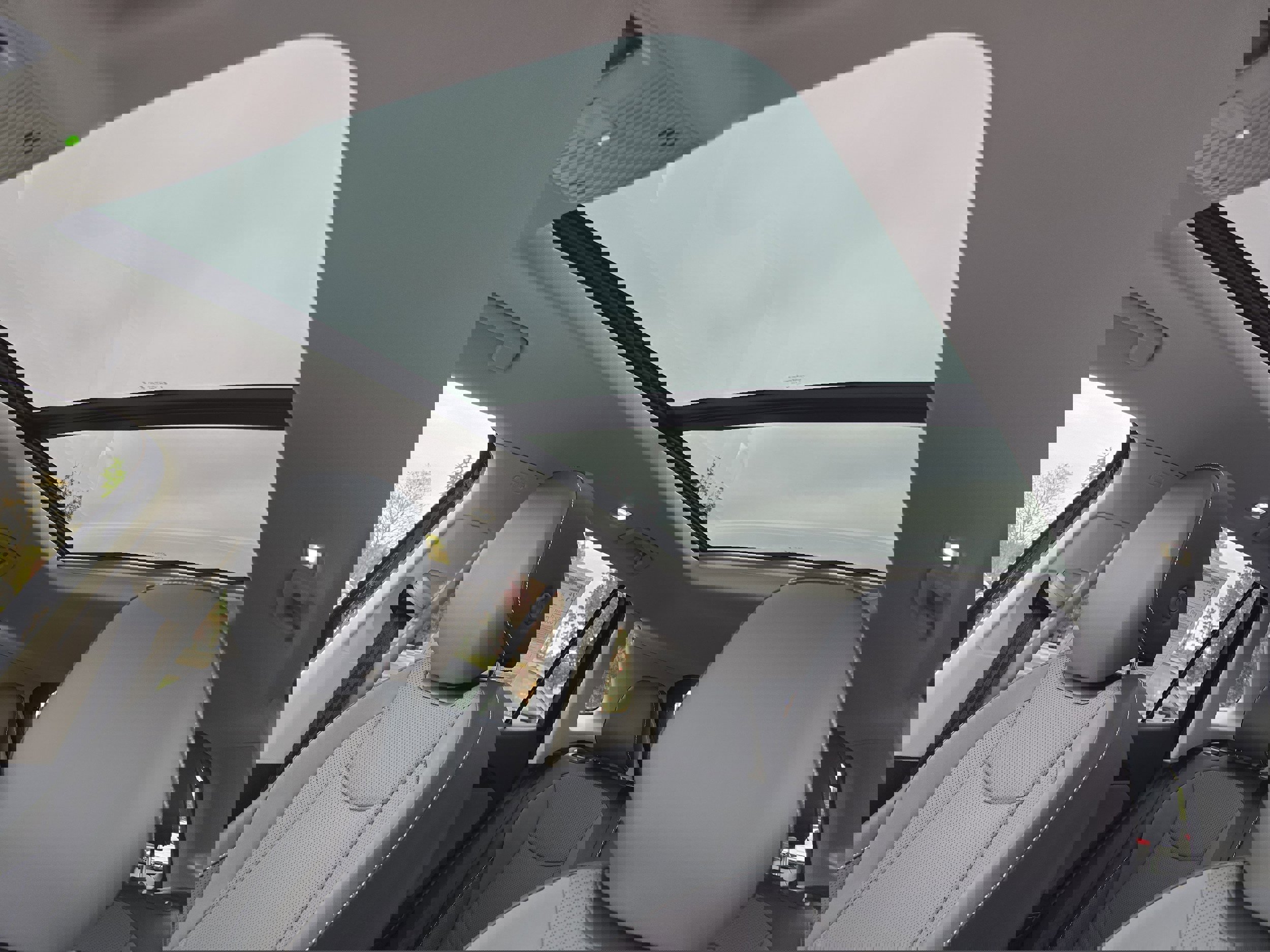 New 2026 Volkswagen Tiguan SE image 3