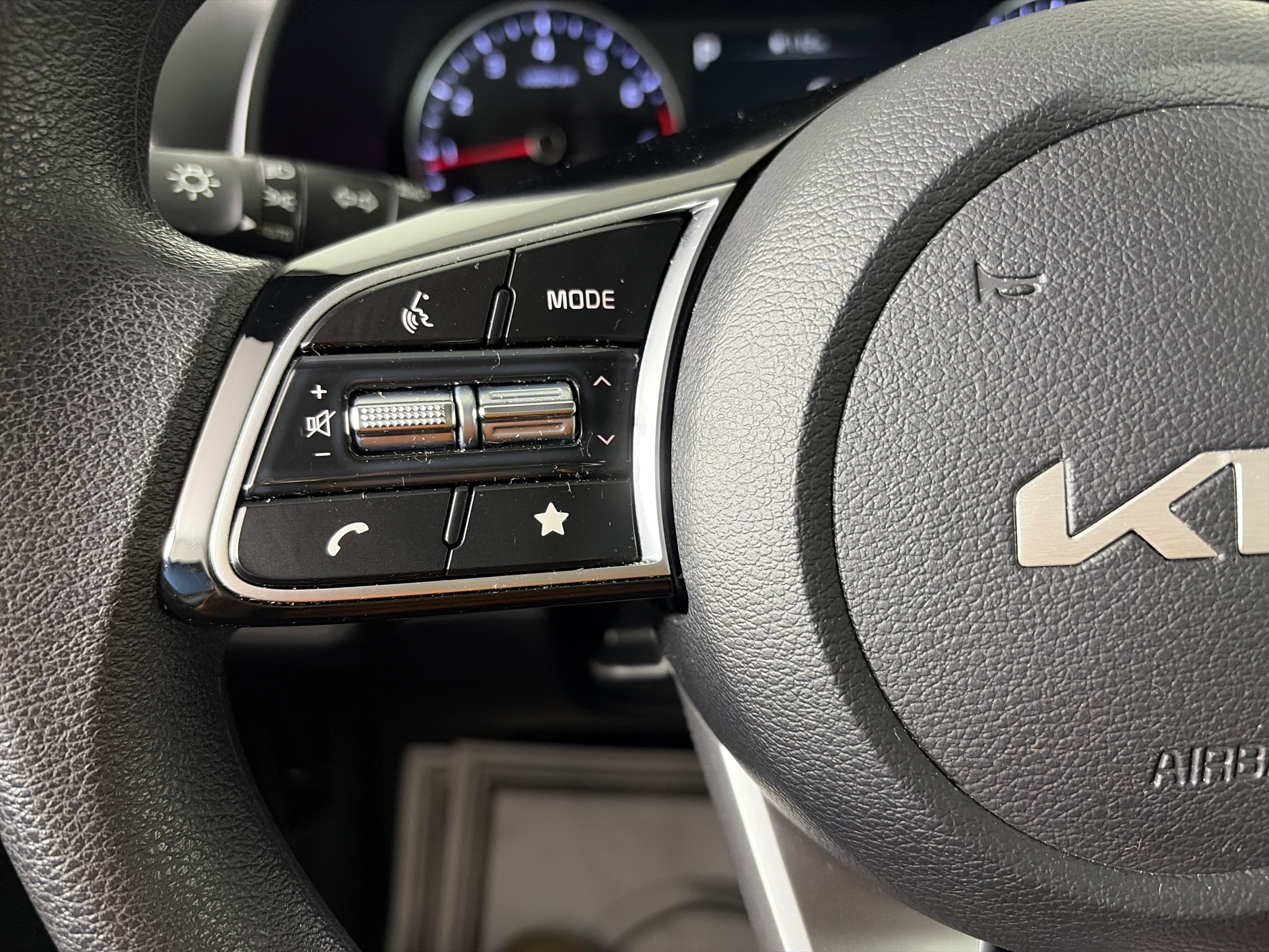 Used 2024 Kia Forte LXS w/ LXS Technology Package image 15