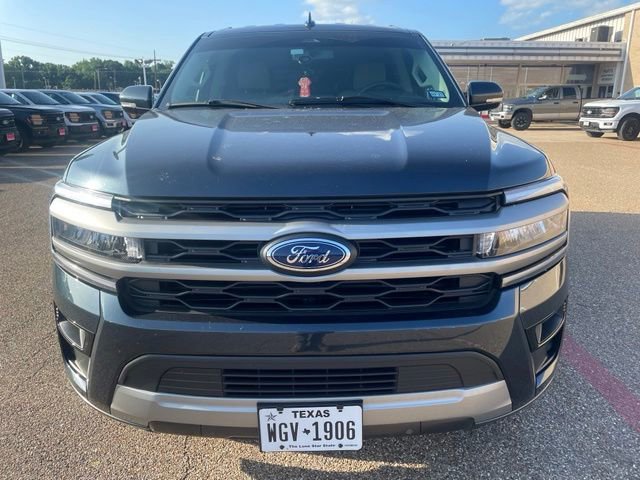 Used 2024 Ford Expedition XLT RWD image 2