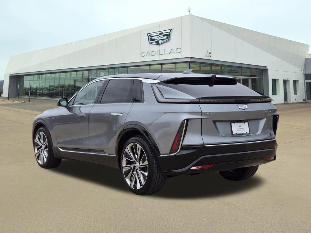 Certified 2024 Cadillac Lyriq Luxury w/ LPO, Floor Liner Package image 4