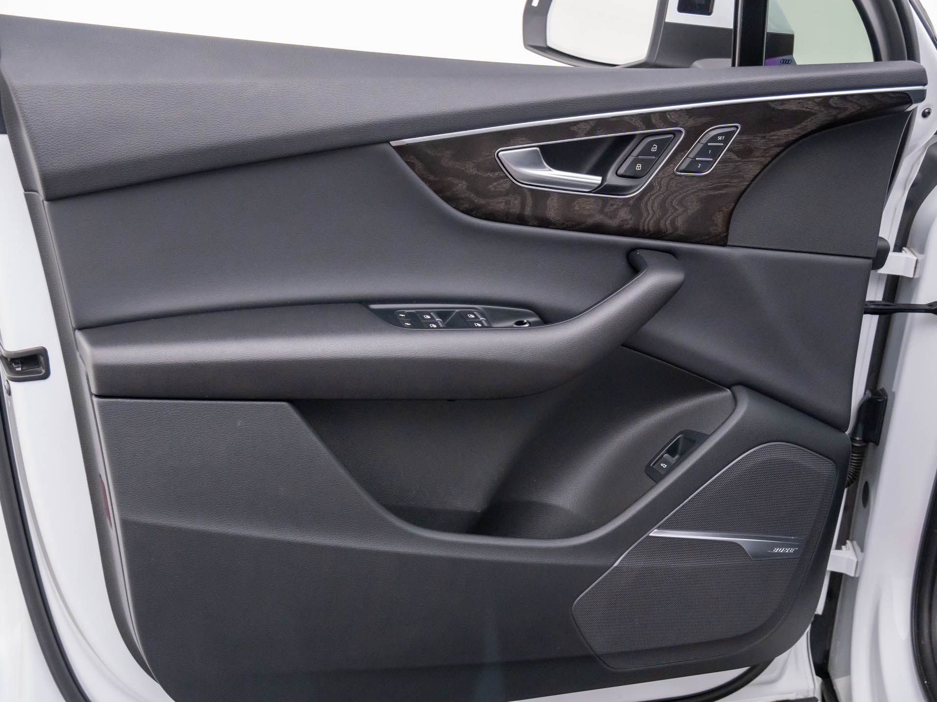 Used 2020 Audi Q7 3.0T Premium Plus image 12