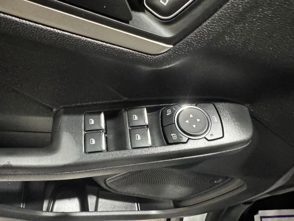 Used 2022 Ford Escape SE FWD image 17