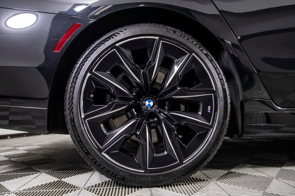 Used 2023 BMW 740i RWD image 42