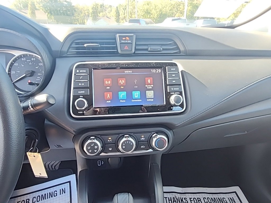 Used 2025 Nissan Versa S w/ S Plus Package image 28