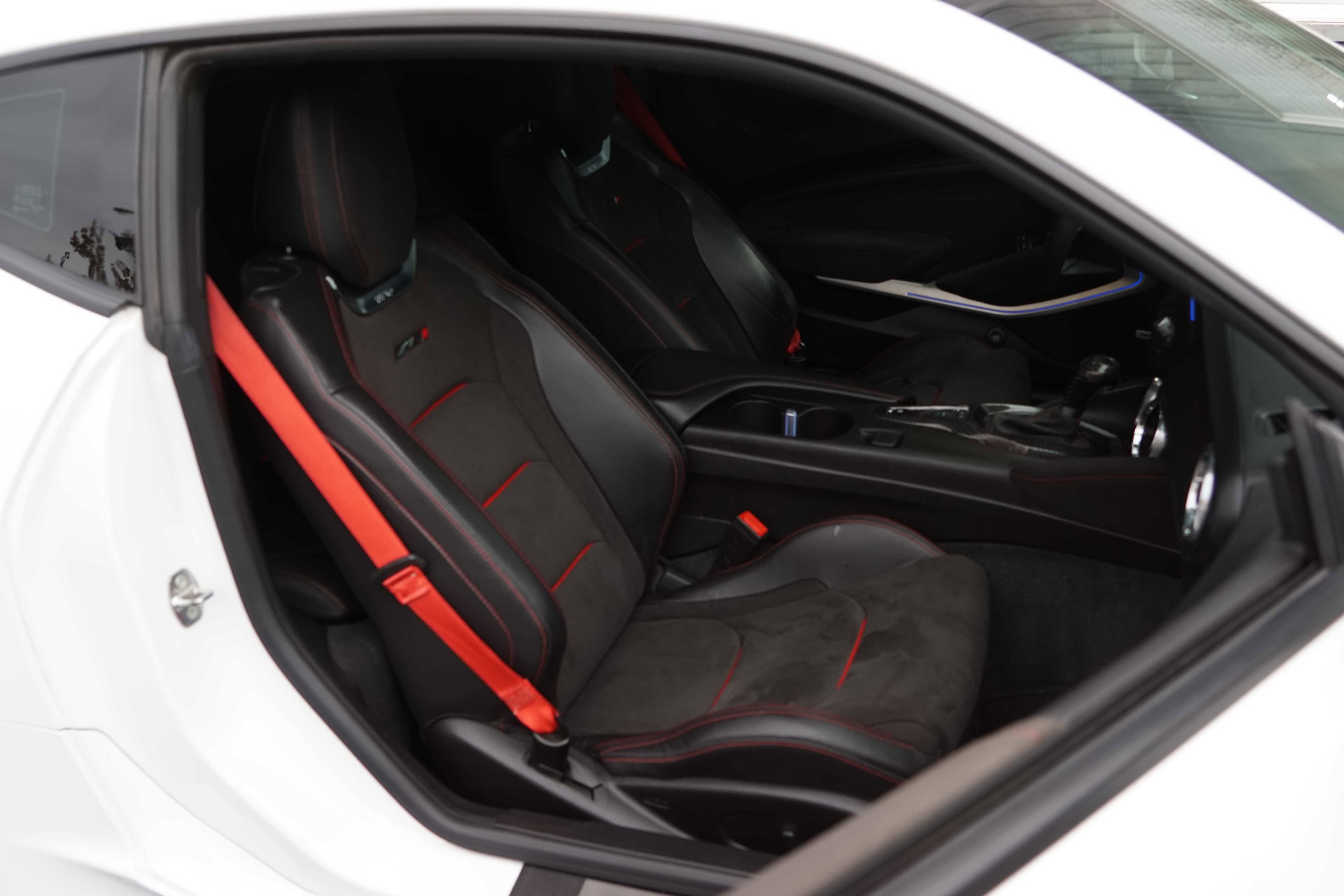 Used 2018 Chevrolet Camaro ZL1 image 36