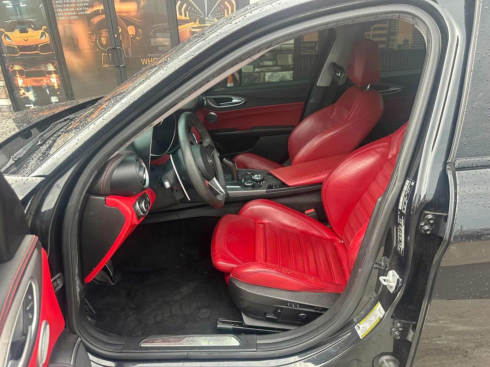 Used 2018 Alfa Romeo Giulia Ti Sport w/ Quick Order Package 22S Sport AWD/4WD image 8