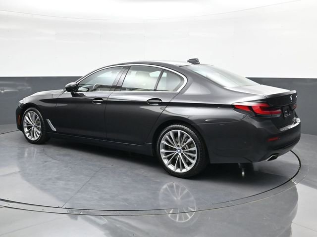 Used 2021 BMW 530i w/ Premium Package image 7