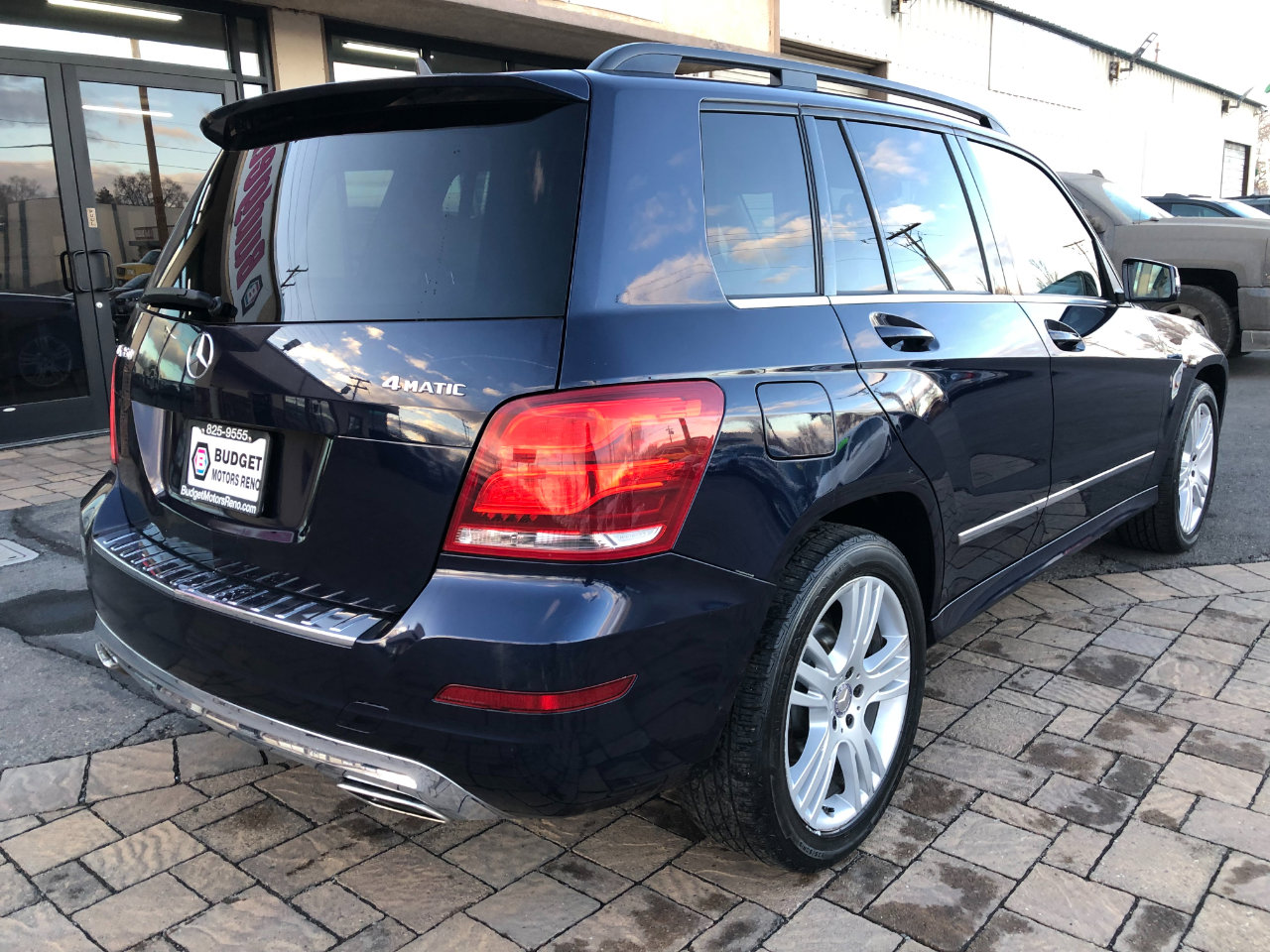Used 2013 Mercedes-Benz GLK 350 4MATIC image 2