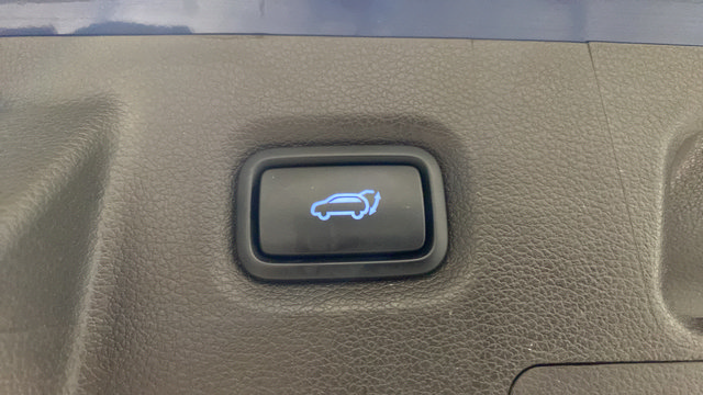 Used 2020 Hyundai Santa Fe Limited AWD/4WD image 27