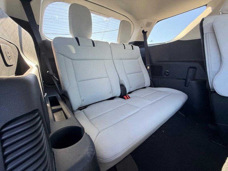 New 2026 Ford Explorer Platinum image 14