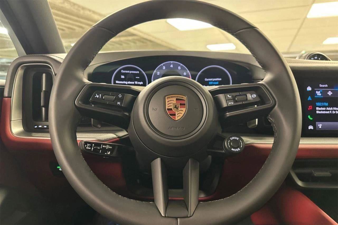 New 2025 Porsche Cayenne Coupe image 71